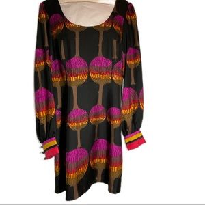 Tibi Silk Dress size 8, lined, long sleeve, button cuff, back zipper